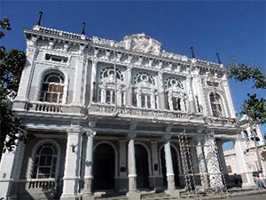Colonial building in Cienfuegos