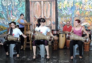 Compas Dance Group on drums Havana
