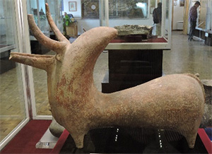 3000 BC clay vessel, Azerbaijan Museum, Tabriz